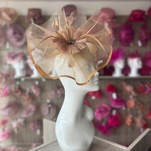 Elegant Beige Fascinator with Gold Accents